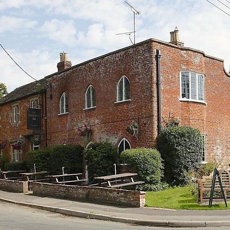 Manor House Inn Ditcheat Exterior foto