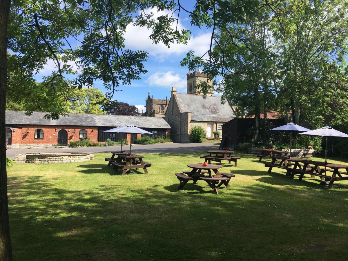 Manor House Inn Ditcheat Exterior foto